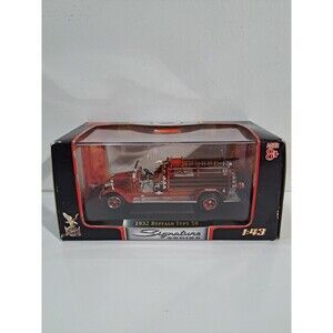 NIB Road Signature 1:43 Die Cast Montville NJ 1932 Buffalo 50 Fire Truck